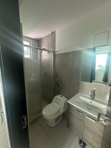 PH Mindk Park: apartamento amueblado de 2 recámaras en Carrasquilla con balcón y vistas - Imagen 6