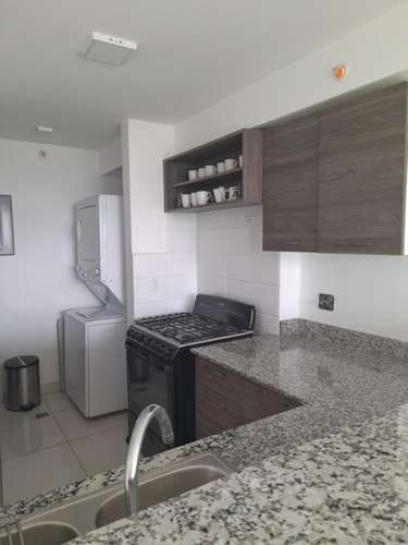 PH Mindk Park: apartamento amueblado de 2 recámaras en Carrasquilla con balcón y vistas - Imagen 3