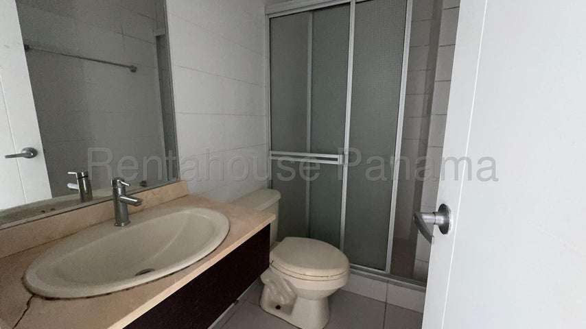 Venta de apartamento en Green Park, Condado del Rey ELP26-5486