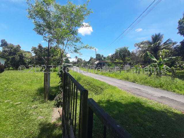 Terreno en Santa Marta, Bugaba, amplia propiedad con casa, terreno plano de gran tamaño y a 2 minutos de Interamericana - Imagen 13
