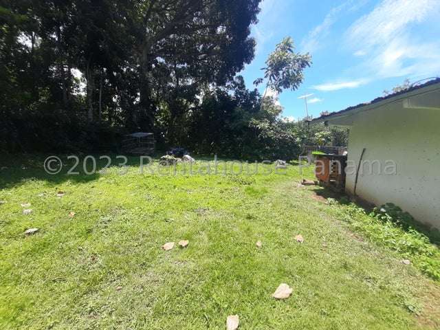 Terreno en Santa Marta, Bugaba, amplia propiedad con casa, terreno plano de gran tamaño y a 2 minutos de Interamericana - Imagen 12