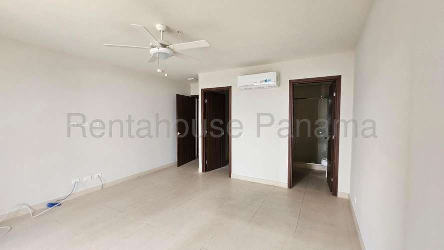 Venta de Apartamento en Costa del Este DCD26-2909