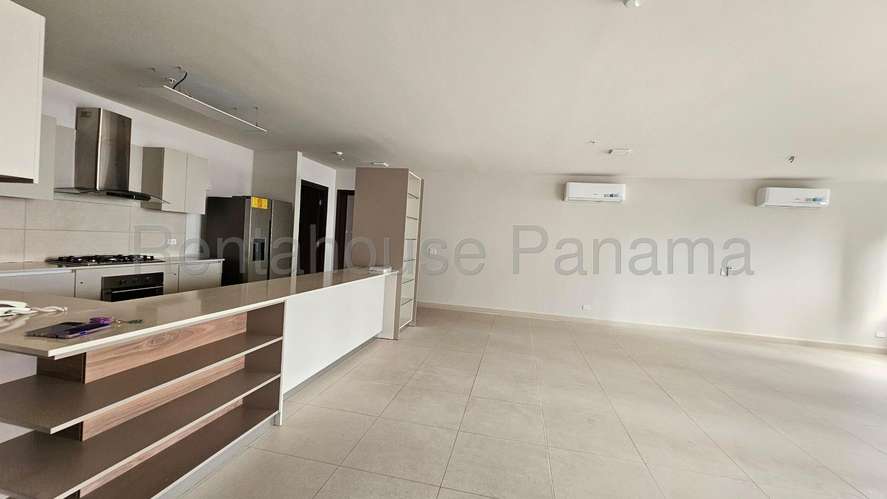 Venta de Apartamento en Costa del Este DCD26-2909