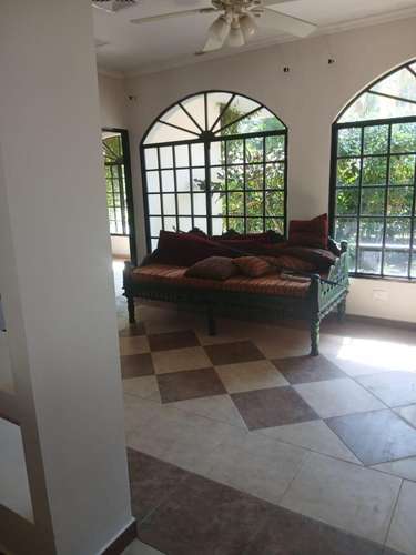CASA EN ALBROOK I 454 M² I PISCINA + TERRAZA I REMODELADA