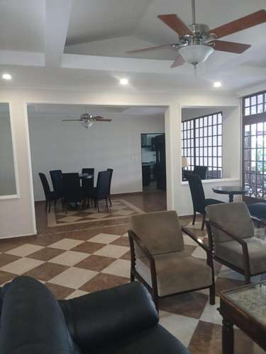 CASA EN ALBROOK I 454 M² I PISCINA + TERRAZA I REMODELADA