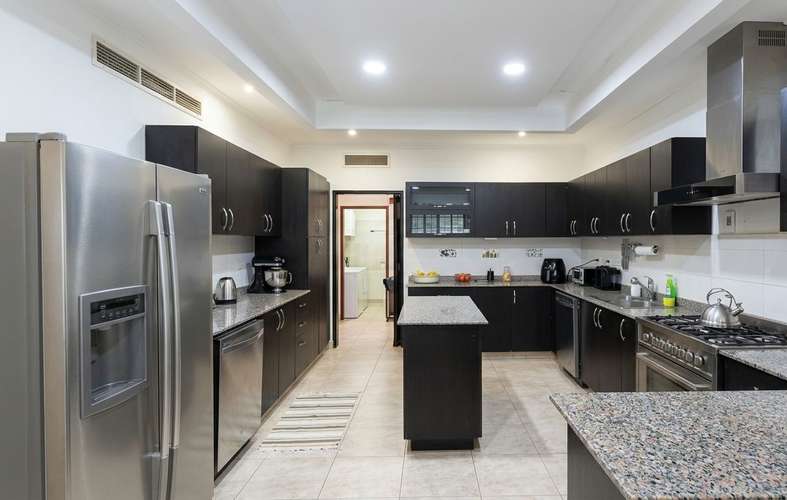 CASA EN ALBROOK I 454 M² I PISCINA + TERRAZA I REMODELADA
