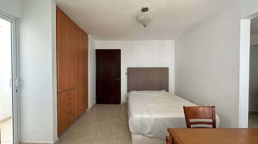 OBARRIO I AMOBLADO I 2 RECAMARAS I 143 M² I BALCON + 2 PARKING 