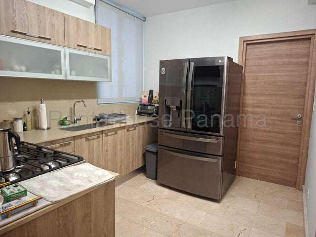 ALQUILER DE APARTAMENTO AMOBLADO EN DYNASTY RESIDENCES, BELLA VISTA 27ML3228