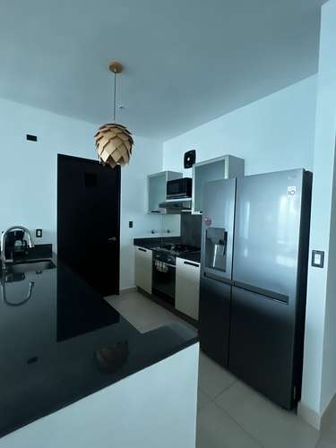 1 RECAMARA - PISO ALTO - AVE BALBOA - VISTA AL MAR  - Imagen 5