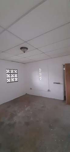 Se alquila Cuartos 