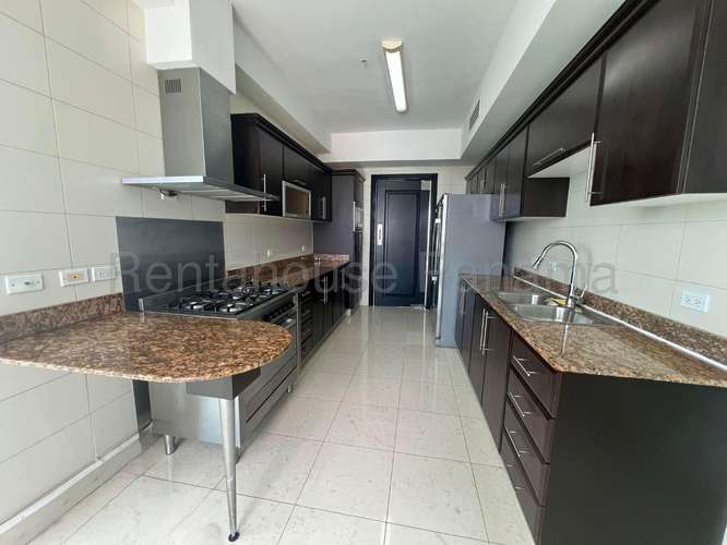 Se Vende Apartamento en Costa del Este VLU27-3092