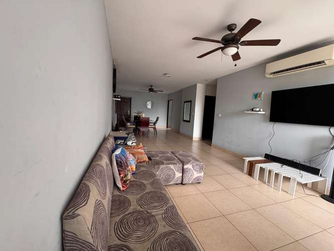San Francisco 67. 135mts 2r 2b cbe 2est $205,000.00