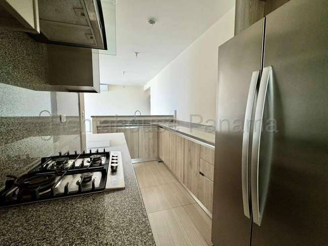 Se Vende Apartamento en Costa del Este VLU26-3931