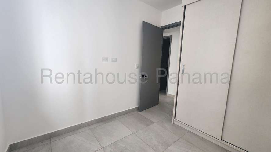 Alquilo Apartamento en El Cangrejo LC27-3340