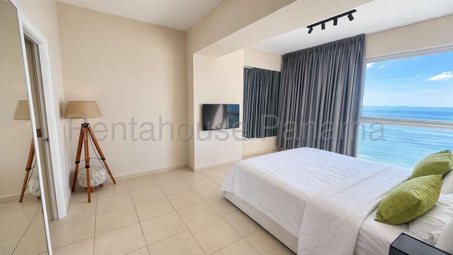 Vendo Apartamento en Avenida Balboa LC27-3336