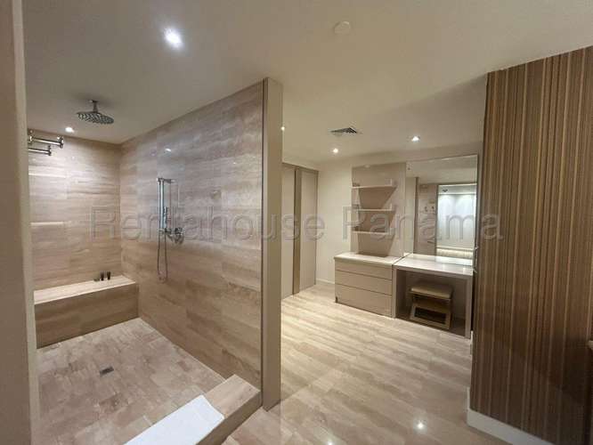 Apartamento en Alquiler en Bella Vista Mv