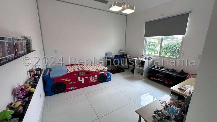 Alquiler de Casa en Santa Maria 26-4777MJC