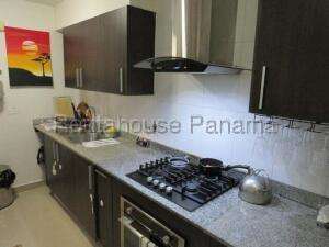 Apartamento en Alquiler en Carrasquilla 27jack3311