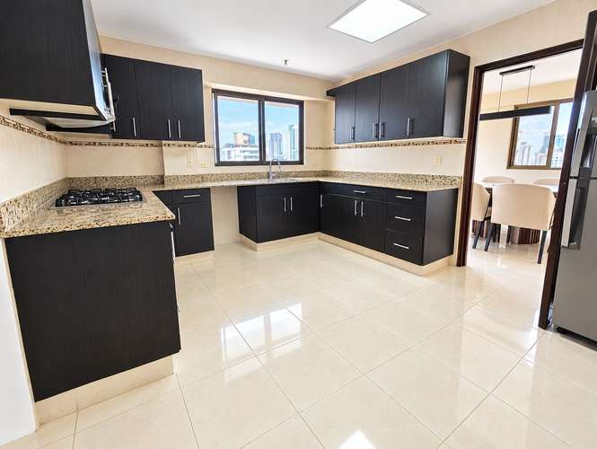 EL CANGREJO I AMOBLADO I 3 RECAMARAS I 150 M² + CBE