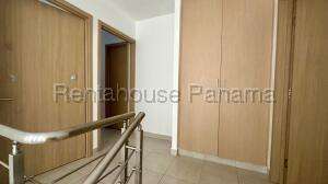 Casa en Alquiler en Brisas del Golf 27jack3312