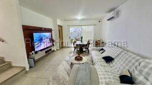 Casa en Alquiler en Brisas del Golf 27jack3312