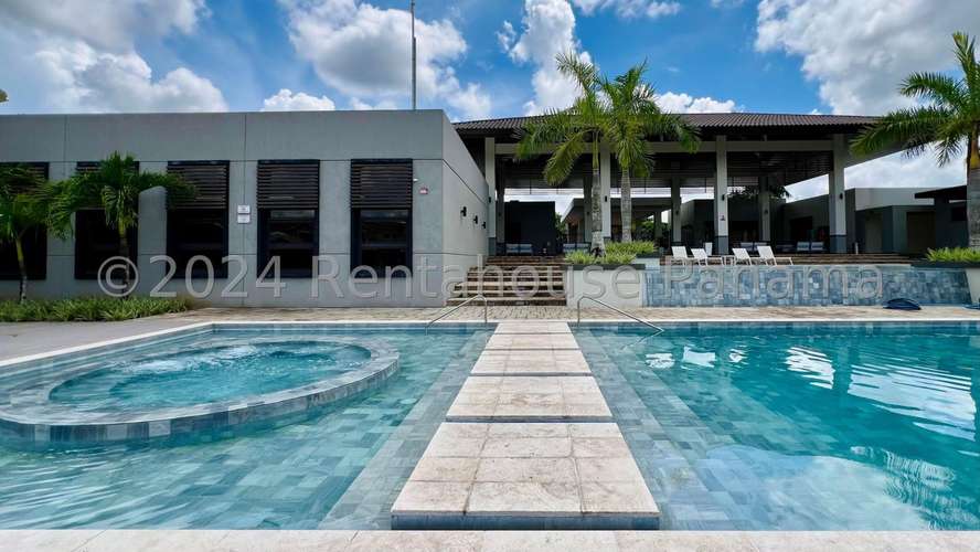 ALQUILO Casa en Ph AVENTURA en Paseo del Norte Brisas del Golf. 157M2 MAG