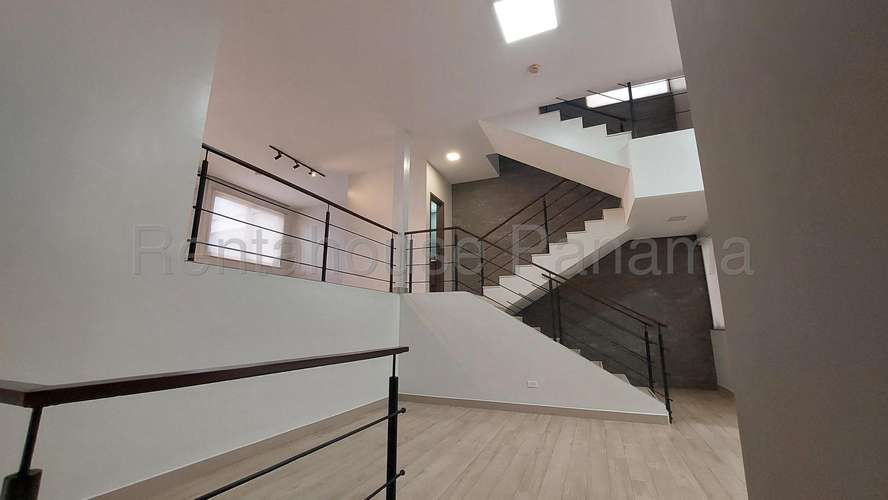 Espectacular Casa en Alquiler en San Francisco 27*3320Mfk