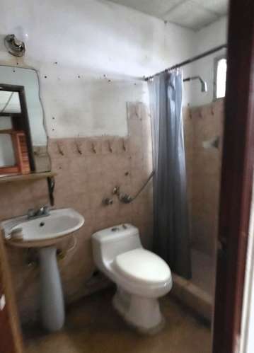 Alquio casa cercada pars remodelar SAN ANTONIO CERCA AL METRO