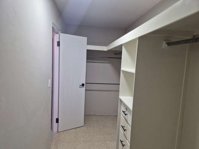 Espectacular apartamento remodelado de 3 recámaras en PH Vista Bella Plaza, piso 15, Marbella con vista al mar
