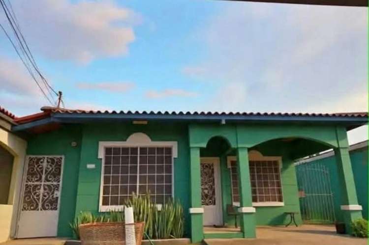DON BOSCO / CALLE SIN SALIDA · PATIO /  · 3 REC · 150M² - Imagen 1