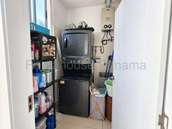 Apartamento en Alquiler en Avenida Balboa Mv 