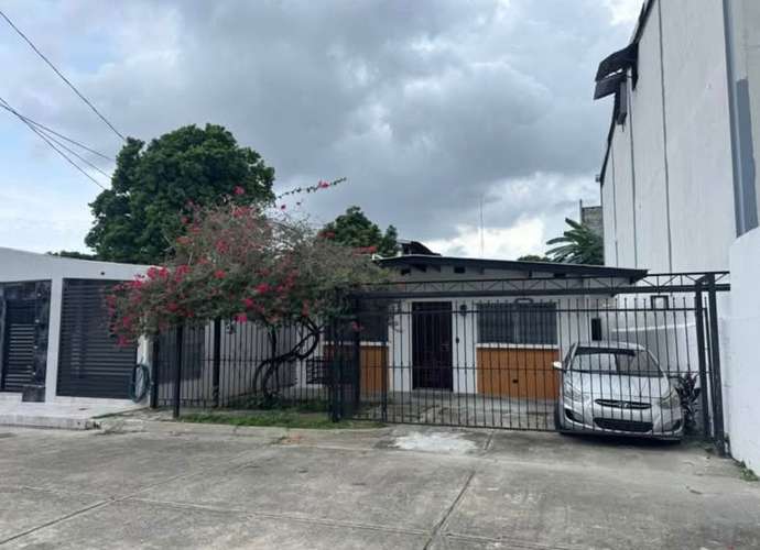 ¡PROPIEDAD EN VENTA EN PARQUE LEFEVRE!  ¡AMPLITUD, FUNCIONALIDAD Y MÚLTIPLES POSIBILIDADES EN UN SOLO LUGAR!   - Imagen 1