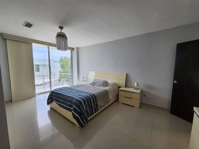 Costa Esmeralda / Casa en Venta / 3 Rec c/u con Baño / Elevador / A/C Central / 2 Parking / 305 m²   - Imagen 14