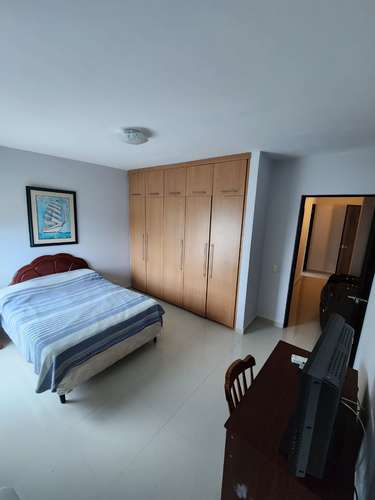Costa Esmeralda / Casa en Venta / 3 Rec c/u con Baño / Elevador / A/C Central / 2 Parking / 305 m²   - Imagen 5