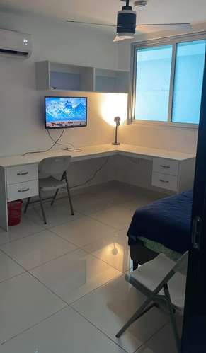 Carrasquilla / Apto en Alquiler / 2 Rec · 2 Baños / A/C en Todas las Áreas / 1 Parking / 80 m²  