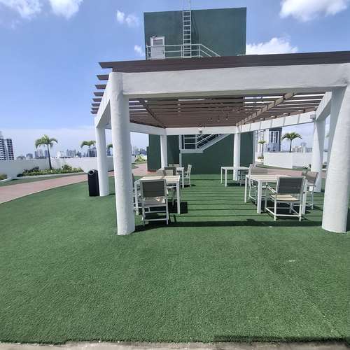 Carrasquilla / Apto en Alquiler / 2 Rec · 2 Baños / A/C en Todas las Áreas / 1 Parking / 80 m²  