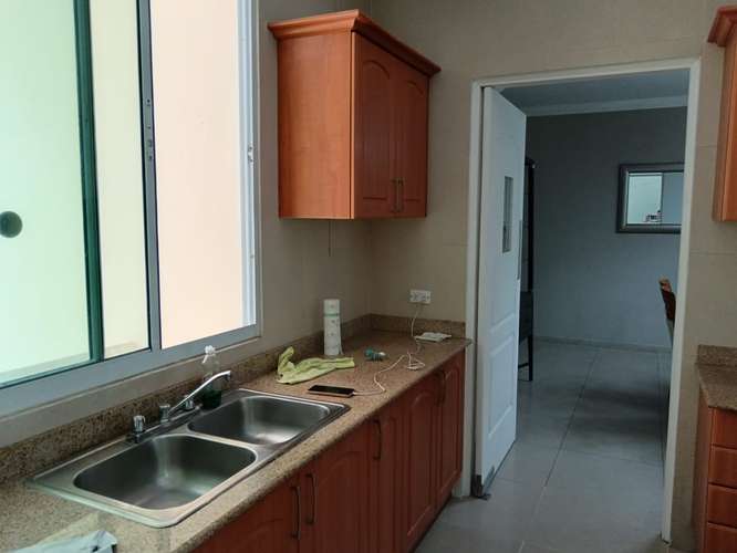 Alquilo apartamento en Punta Pacifica, 160m2, 3 recamaras, amoblado, cuarto y baño de empleada. - Imagen 10