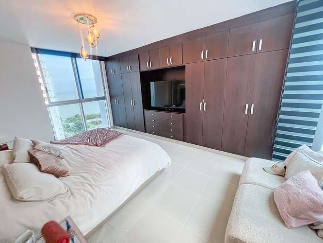 Alquiler de Apartamento Amoblado en San Francisco PH Waterfalls