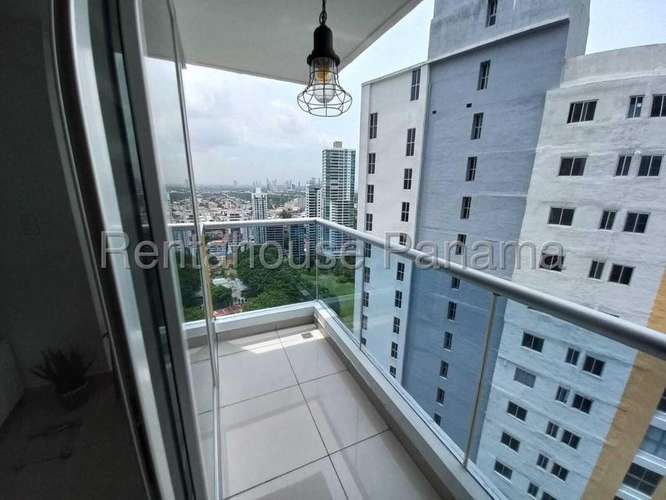 Alquiler de Apartamento en Carrasquilla cdy27-2716