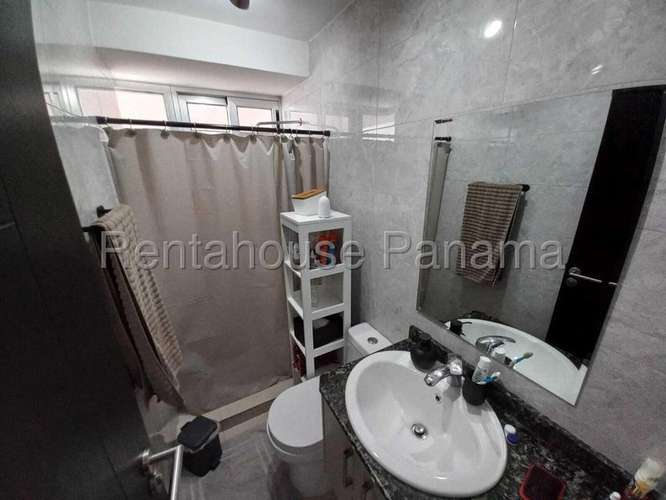 Alquiler de Apartamento en Carrasquilla cdy27-2716