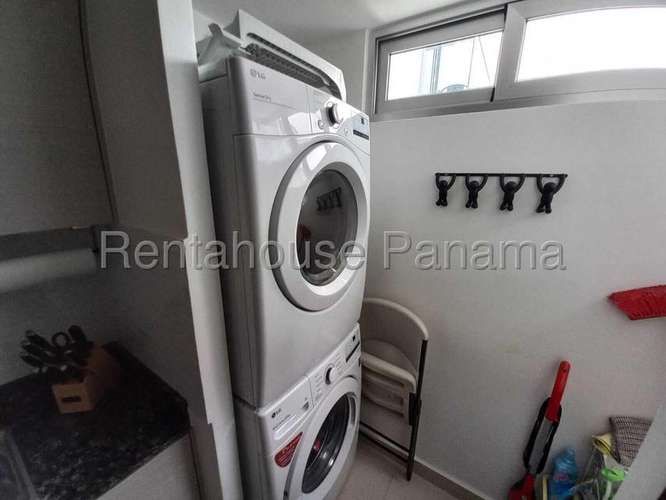 Alquiler de Apartamento en Carrasquilla cdy27-2716