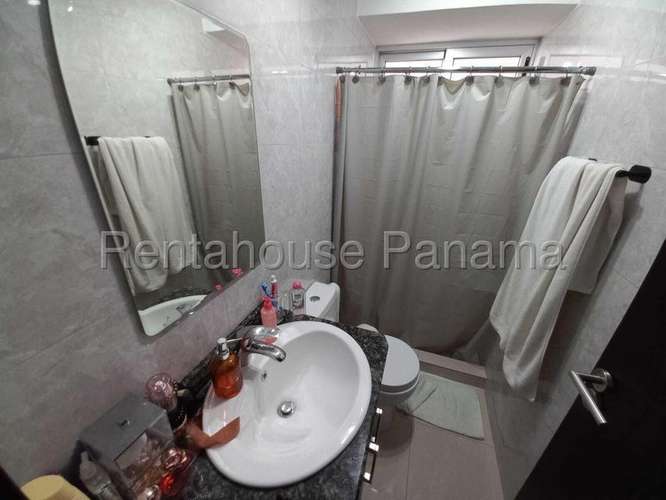 Alquiler de Apartamento en Carrasquilla cdy27-2716