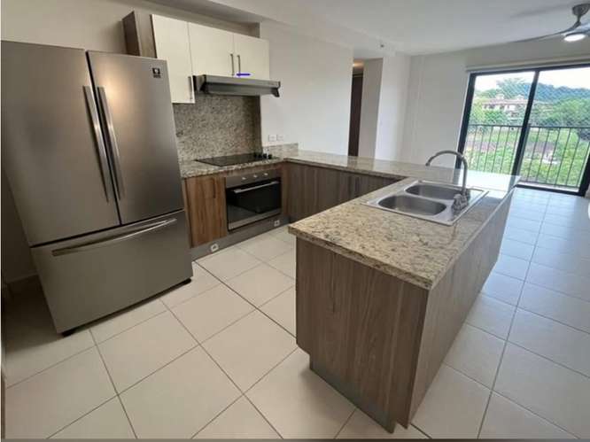 Alquiler de Apartamento en Albrook.PH Embassy Village