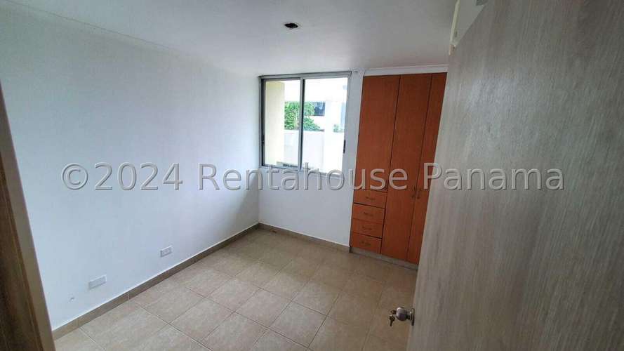 Venta de Apartamento en Costa del Este, Ubicacion Privilegiada 24LGG7346