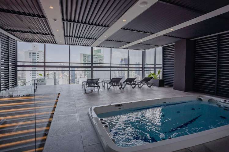 ALQUILER APARTAMENTO NUOVO ARMANI 