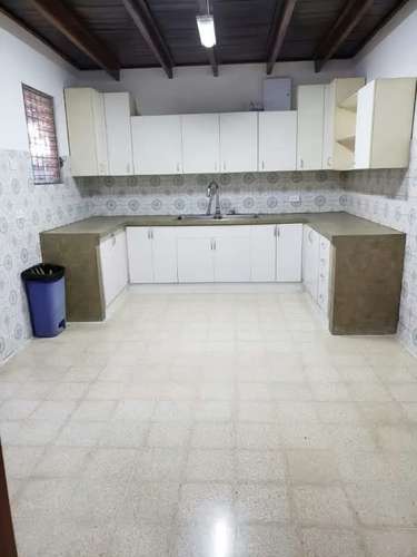 VENTA DE CASA UNIFAMILIAR EN MIRAFLORES – AMPLIO TERRENO DE 1,090 M² - Imagen 10