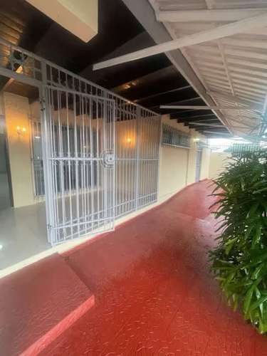 VENTA DE CASA UNIFAMILIAR EN MIRAFLORES – AMPLIO TERRENO DE 1,090 M² - Imagen 14