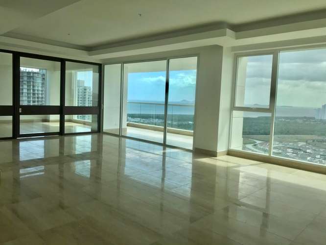 Venta de Apartamento en Santa Maria, PH de Lujo 26LGG9171