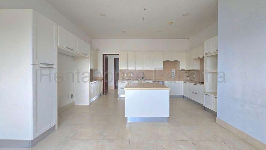 Venta de Apartamento en Santa Maria, PH The Reserve 27LGG2098