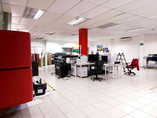 Venta Galera con Oficinas 2,031 m2 en 3 Niveles Parque Industrial Costa del Este - ALYC 26-8153